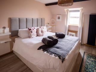 Windermere House with Private Spa | Sleeps up to 20 thumbnail