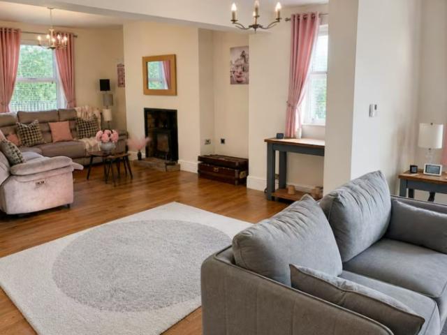 Yorkshire Stunning Property with Pool | Sleeps 16 image