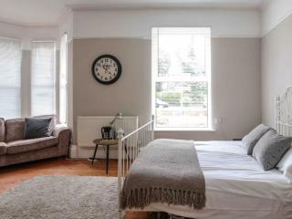 24 Sleeper Victorian House thumbnail