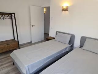 22 Sleeper Villa | Oura thumbnail