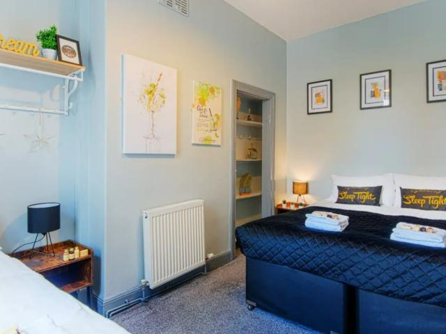 York | 12 Sleeper Townhouse Bishophill image