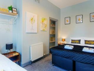 York | 12 Sleeper Townhouse Bishophill thumbnail
