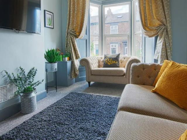 York | 12 Sleeper Townhouse Bishophill image