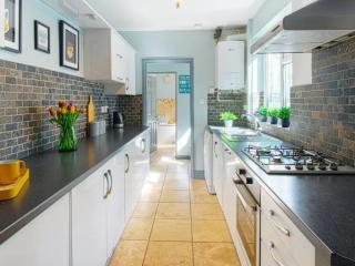 York | 12 Sleeper Townhouse Bishophill thumbnail