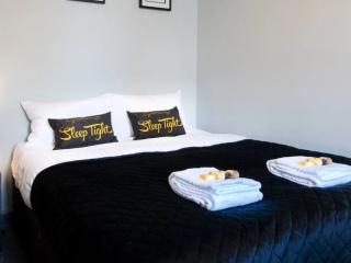 York | 12 Sleeper Townhouse Bishophill thumbnail