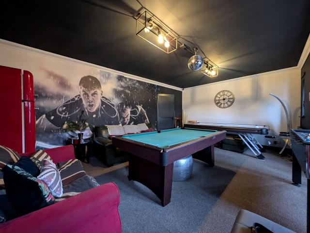 Duplex Apartment With Hot Tub | Sleeps upto 24 image