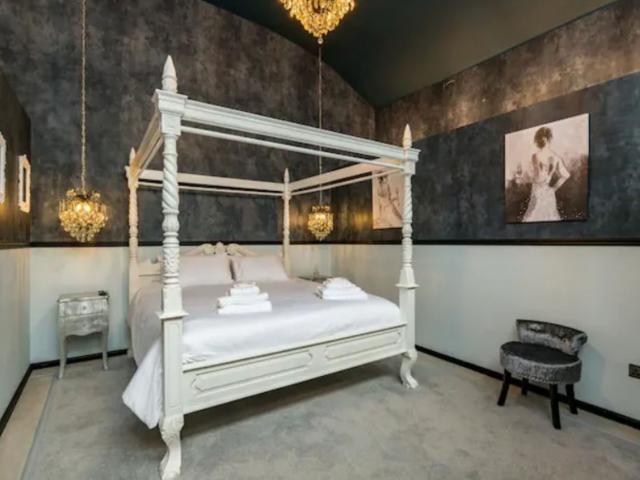 Cumbria 20 Sleeper House With Hot Tub and Bar image