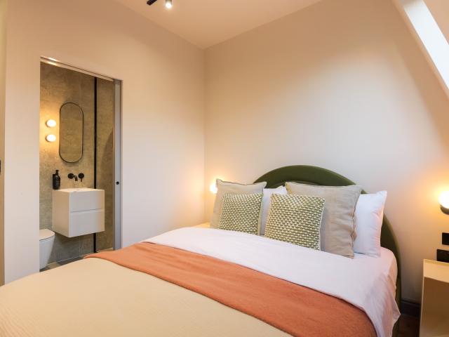 M One Apartments | Brooklyn Sleeps 12 image