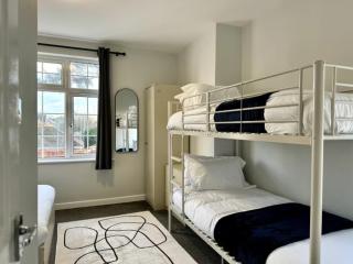 Nottingham | 21 Sleeper House thumbnail