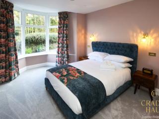 The Lakes | 20 Sleeper Property thumbnail