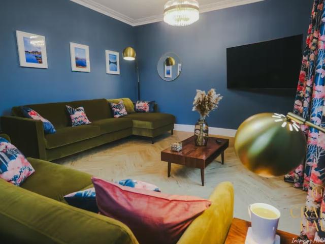 The Lakes | 20 Sleeper Property image