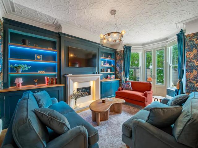 Yorkshire Luxury 7 Bedroom Manor with Hot Tub and Steam Room | Sleeps 16 image