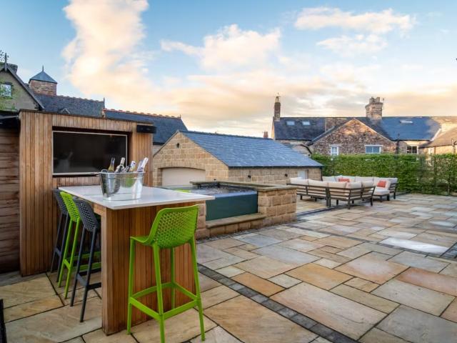 Yorkshire Luxury 7 Bedroom Manor with Hot Tub and Steam Room | Sleeps 16 image