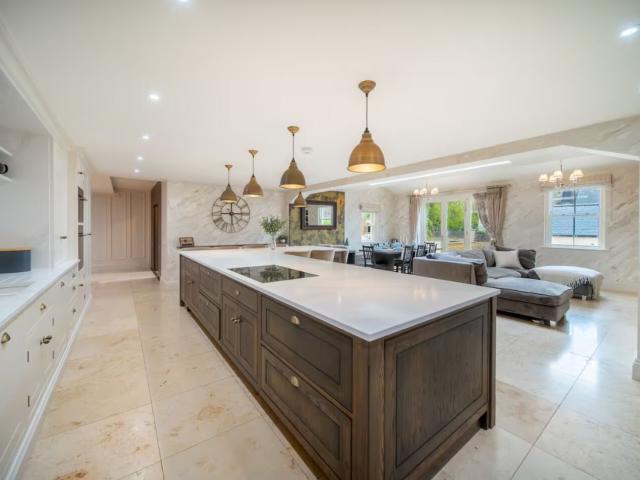 Yorkshire Luxury 7 Bedroom Manor with Hot Tub and Steam Room | Sleeps 16 image