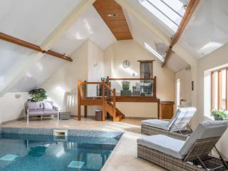 Shropshire 16 Sleeper House with Pool and Sauna thumbnail