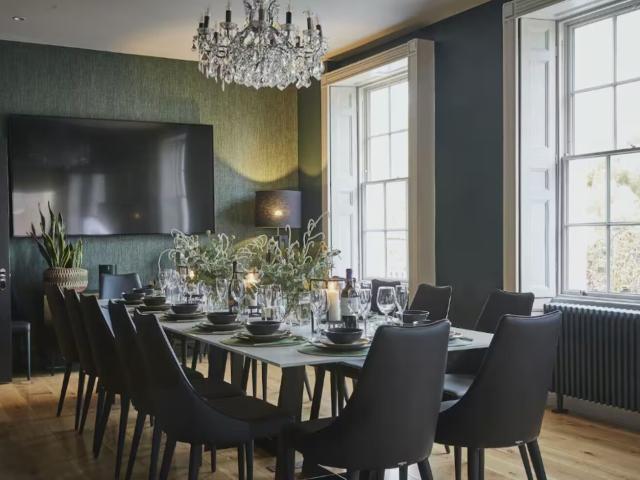 Chester | 16 Sleeper, 7 bedroom House image