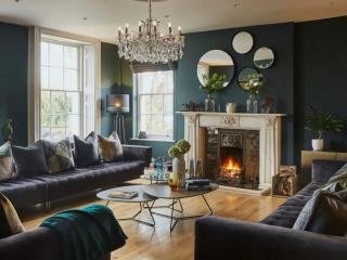 Chester | 16 Sleeper, 7 bedroom House thumbnail
