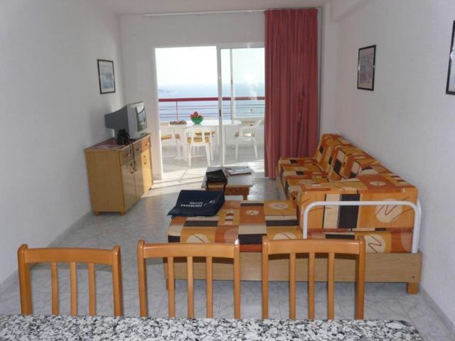 Benibeach Apartments image