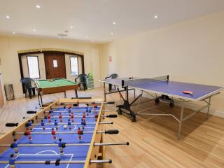 Cotswold 24 Sleeper with Hot Tub and Games Room thumbnail