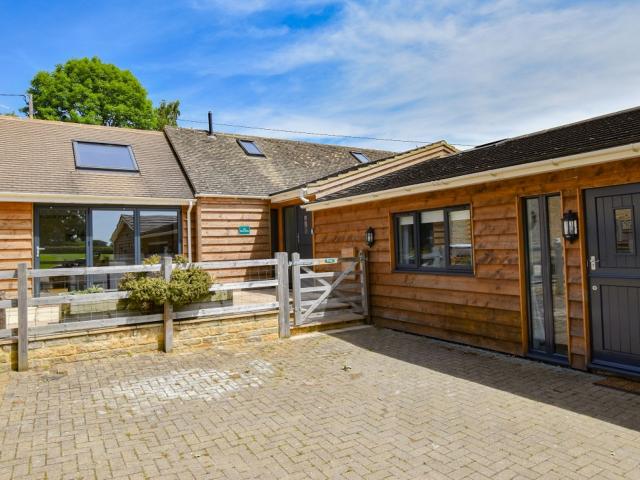 Cotswold 20 Sleeper Stables with Hot Tub image