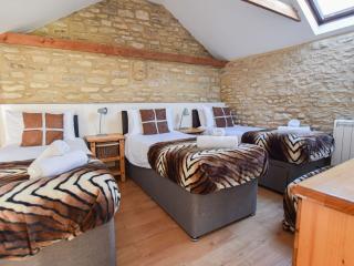 Cotswold 18 Sleeper with Hot Tub thumbnail