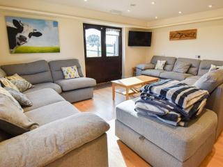 Cotswold 16 Sleeper with Hot Tub thumbnail