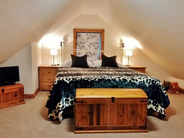 Cotswold 14 Sleeper with Hot Tub image