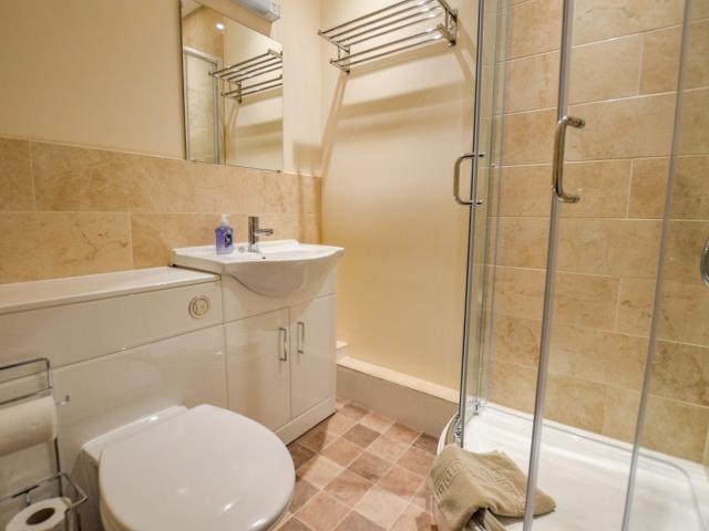 Cotswold 10 Sleeper with Hot Tub image