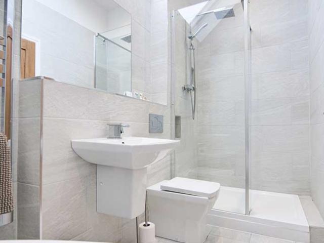 The Cottages Sleeps 17 with 4 x Hot Tubs image