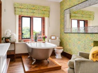 Shropshire | Old Rectory Sleeping 16, with Pool, Hot Tub and Games Room thumbnail