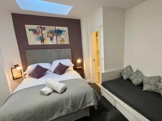 Chester 15 Sleeper Apartment thumbnail