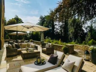 Manor House with Hot Tub - Sleeps 18 thumbnail
