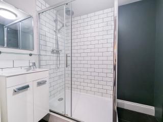 16 Sleeper Townhouse thumbnail