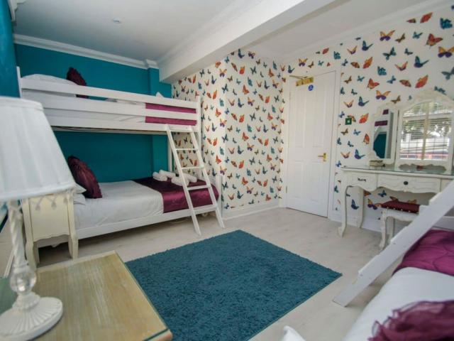 20 Sleeper Townhouse image