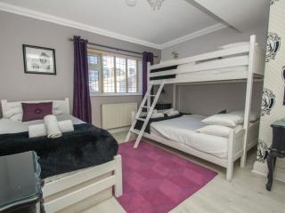 20 Sleeper Townhouse thumbnail