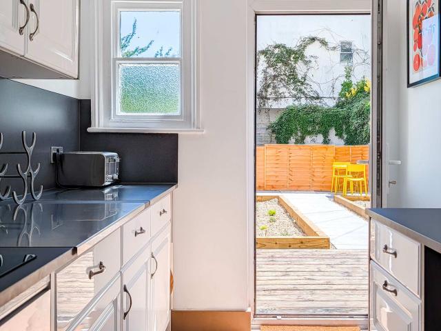 20 Sleeper House image