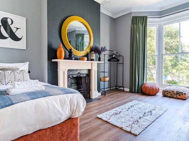 20 Sleeper House image
