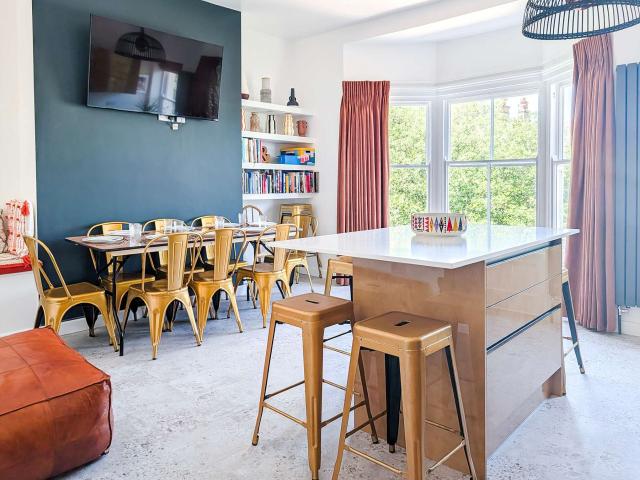 20 Sleeper House image