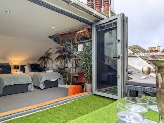 16 Sleeper House With Roof Terrace thumbnail