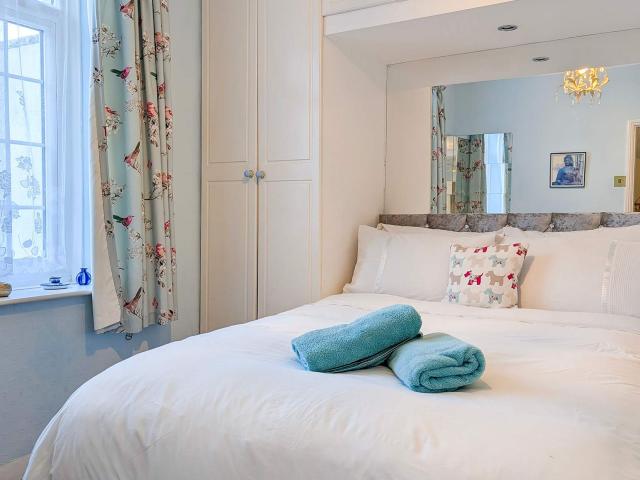 12 Sleeper Townhouse image