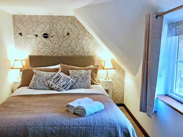Dorset Cottage | Sleeps 16 image