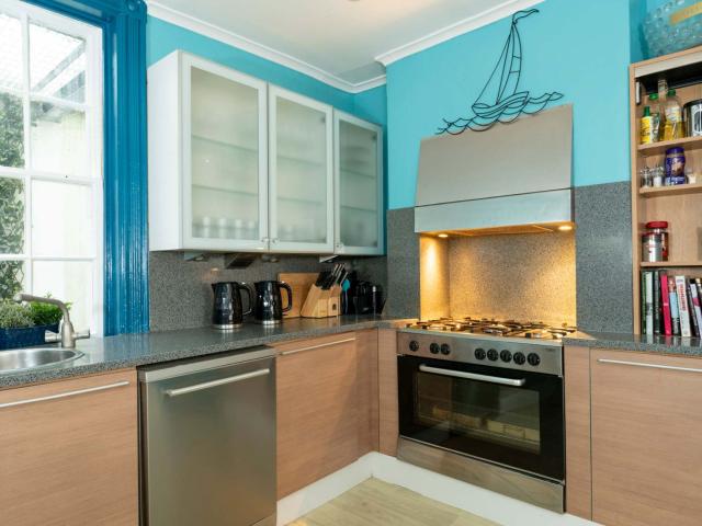 18 Sleeper Townhouse image