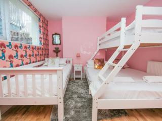 18 Sleeper 5 Story Townhouse thumbnail