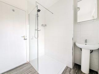 Brighton | 12 Sleeper Maisonette thumbnail