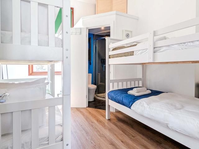Brighton | 20 Sleeper House image