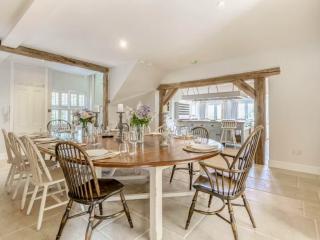 Dorset Retreat | Sleeps 22 with Indoor Pool thumbnail