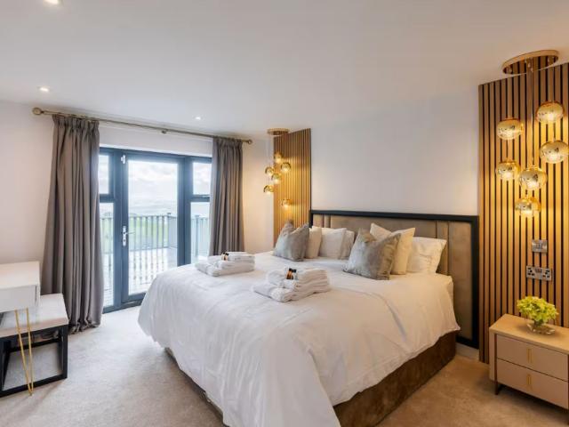 Wales | Luxury 22 Sleeper House With Pool, Hot Tub and Games Room image