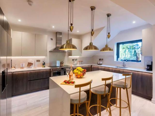 Wales | Luxury 22 Sleeper House With Pool, Hot Tub and Games Room image