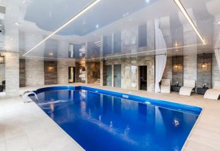 Wales | Luxury 22 Sleeper House With Pool, Hot Tub and Games Room