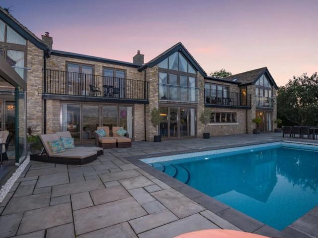 Somerset | Deluxe 28 Sleeper House with Heated Pool image